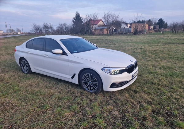 BMW Seria 5 cena 115500 przebieg: 50000, rok produkcji 2018 z Grójec małe 16